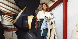 16 γλυπτά «συνομιλούν» με το κτίριο του ΚΠΙΣΝ και το ελληνικό φως