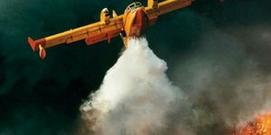Σε εξέλιξη μεγάλες φωτιές στο Σοφικό Κορινθίας και στον Αγιο Στέφανο Δομοκού