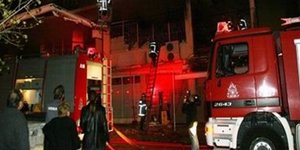 Ενας νεκρός από πυρκαγιά σε διαμέρισμα στα Εξάρχεια