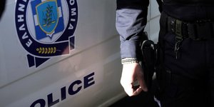 Συλλήψεις για πλαστά έγγραφα