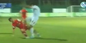 Ο Μισέλ Πλατινί αγρίεψε και μοίρασε κλωτσιές και μπουνιές [βίντεο]