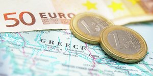 Πρωτογενές πλεόνασμα 712 εκατ. ευρώ το πρώτο εξάμηνο του έτους