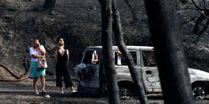 Πυρόπληκτοι στην Αττική/ Φωτογραφία intime