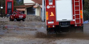 Νεκρή μια 59χρονη από την κακοκαιρία (Φωτογραφία αρχείου: EUROKINISSI/ΓΙΩΡΓΟΣ ΚΟΝΤΑΡΙΝΗΣ)