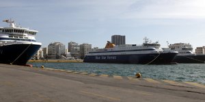 Δεμένα τα πλοία στα λιμάνια την Μεγάλη Τετάρτη