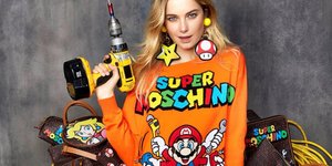 Από τη συλλογή super Moschino