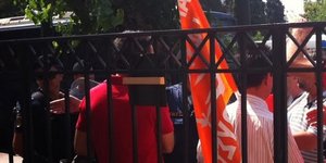 Ενταση ανάμεσα σε ΠΟΕ-ΟΤΑ και ΜΑΤ έξω από το υπουργείο Διοικητικής Μεταρρύθμισης