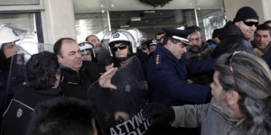 Το sms κάλεσμα της ΠΟΕ-ΟΤΑ: «πίνουμε καφέ με τον Φούχτελ και Δημάρχους της Αττικ