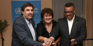 Εγκαίνια ΠΟΥ/ Φωτογραφία intime