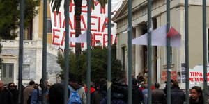 Φρούριο το κέντρο της Αθήνας για την πορεία του Πολυτεχνείου