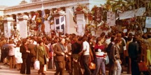 Δείτε φωτογραφίες από την πρώτη επέτειο του Πολυτεχνείου το Νοέμβριο του 1974