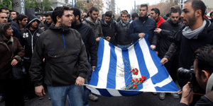 Εξω από την αμερικανική πρεσβεία η πορεία-Σε αστυνομικό κλοιό το κέντρο της Αθήν
