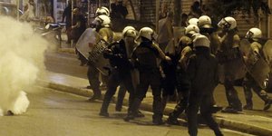 Τα επεισόδια ξέσπασαν κοντά στα γραφεία της Χρυσής Αυγής (Φωτογραφία: EUROKINISSI/ΓΙΩΡΓΟΣ ΚΟΝΤΑΡΙΝΗΣ)