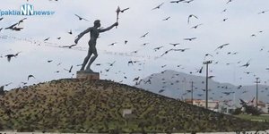 Ιπτάμενοι... επισκέπτες στον λαμπαδηδρόμο στο Αντίρριο