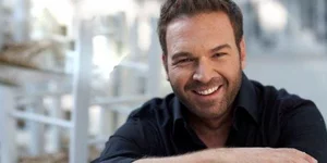 Αποχωρεί από «Ρυθμό» και «Heaven» ο Μάκης Πουνέντης