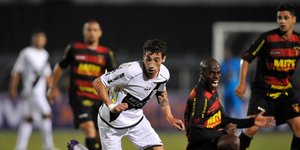 Πέρασε το ένα πόδι πίσω από το άλλο και έδωσε μία απίθανη ασίστ [βίντεο]