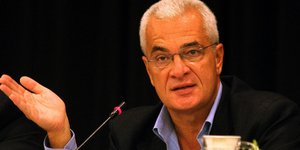 O Πρετεντέρης αφιερώνει στην Κύπρο το ποίημα του Καβάφη «Εν Μεγάλη Ελληνική Αποι