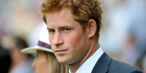 Σε νέες περιπέτειες ο πρίγκιπας Χάρι – Παιχνιδάκια με τσιρλίντερς στις ΗΠΑ [εικό