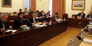 ΣΥΡΙΖΑ: Να εξεταστούν κατ' αντιπαράσταση Βενιζέλος & Διώτης - ΠΑΣΟΚ: Αστειότητες