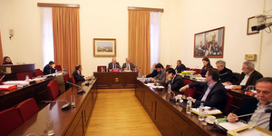 Αγριος καυγάς Ραγκούση – Ρήγα για τον Βενιζέλο στην προανακριτική