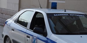 Σύλληψη αλλοδαπού για μεσολάβηση σε παράνομη υιοθεσία(Φωτογραφία: Eurokinissi-ΠΑΠΑΔΟΠΟΥΛΟΣ ΒΑΣΙΛΗΣ)