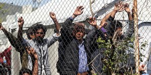 Πρόσφυγες στη Λέσβο (Φωτογραφία: EUROKINISSI/ΣΥΝΕΡΓΑΤΗΣ)