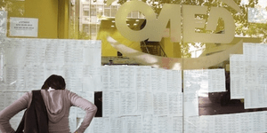 Στο πρώτο εξάμηνο οι προσλήψεις ήταν 90.534 περισσότερες από τις απολύσεις στον