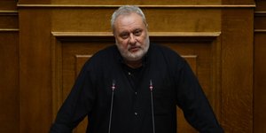 Ο Γρηγόρης Ψαριανός στο βήμα της Βουλής -Φωτογραφία: Intimenews/ΒΑΡΑΚΛΑΣ ΜΙΧΑΛΗΣ