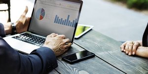 Περισσότερα από 35 εκατ. ευρώ θα κοστίσει στους Έλληνες καταναλωτές το νέο«ψηφιακό τέλος»