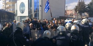 Επεισόδια με τραυματίες στην Πτολεμαΐδα/ Φωτογραφία: EUROKINISSI/ EORDAIA.ORG