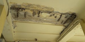 Επεσε σοβάς στο κεφάλι ασκούμενης