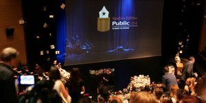 Απονεμήθηκαν τα βραβεία βιβλίου Public -Ποιοι οι μεγάλοι νικητές [εικόνες]