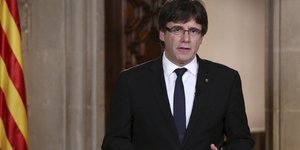 Ο ηγέτης της Καταλονίας επιτέθηκε στην κυβέρνηση και τον βασιλιά (Φωτογραφία: AP/ Jordi Bedmar)