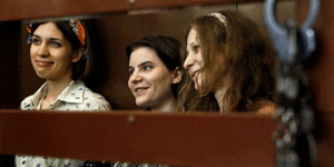 Την απελευθέρωση των Pussy Riot ζητάει ο Μεντβέντεφ
