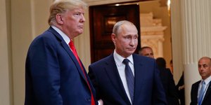 Ο Ντόναλντ Τραμπ & ο Βλαντίμιρ Πούτιν (Φωτογραφία: AP)