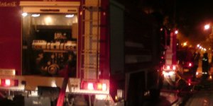 Μεγάλη πυρκαγιά σε αποθήκες στον Ασπρόπυργο