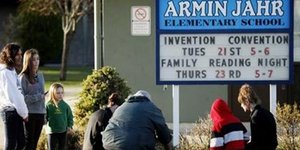 Εννιάχρονος έβγαλε όπλο και πυροβόλησε συμμαθήτρια του