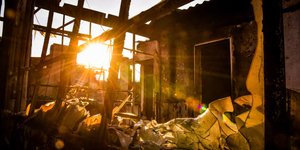 Εικόνα καταστροφής στο Μάτι (Φωτογραφία: EUROKINISSI/ΤΑΤΙΑΝΑ ΜΠΟΛΑΡΗ)