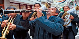 «Ραγκουτσάρια» και «Τζαμαλαροί» θα κατακλύσουν τη Βόρεια Ελλάδα