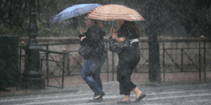 Συννεφιασμένη μέρα για την Ελλάδα - Βροχές και σποραδικές καταιγίδες σε όλη τη χ