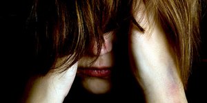 Απίστευτη ιστορία στη Ρόδο: Βίασε τη δασκάλα των παιδιών του αφού τη χαλάρωσε με