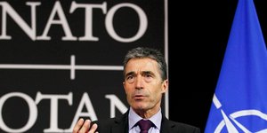 Το ΝΑΤΟ κάνει λόγο για ρωσική επιδρομή στην Ουκρανία -Ο Ράσμουσεν απέφυγε να μιλ