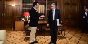 Αλέξης Τσίπρας & Κλάους Ρέγκλινγκ (Φωτογραφία: Eurokinissi-ΜΠΟΛΑΡΗ ΤΑΤΙΑΝΑ)