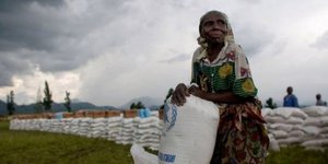 Τα προβλήματα των ανεπτυγμένων χωρών μέσα από... τριτοκοσμικά στόματα [βίντεο]