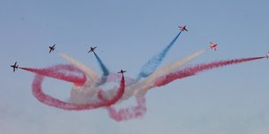 Airshow για τον πρίγκιπα Κάρολο στον Φλοίσβο / Φωτογραφία: EUROKINISSI/ ΠΑΝΑΓΟΠΟΥΛΟΣ ΓΙΑΝΝΗΣ