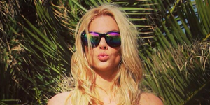 Η Ρία Αντωνίου «έκαψε» το Twitter: Eπίθεση με σέξι φωτογραφίες [εικόνες]