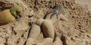 Στην άμμο δεν χτίζουν μόνο παλάτια...  [εικόνες]