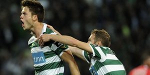 Εκπληκτικό γκολ επιθετικού με εναέριο τακουνάκι [βίντεο]