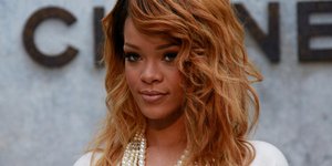 Ξεπέρασε κάθε όριο η Rihanna: Πόζαρει χωρίς εσώρουχο για γαλλικό περιοδικό [εικό