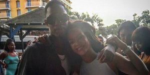 Η Rihanna με τον ξάδελφό της (Φωτογραφία: Instagram)